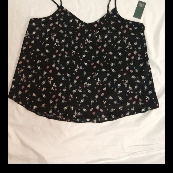 Tank top NWT - Picture 4 of 5